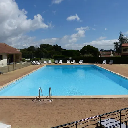 Maison Dans Avec Piscine Et Tennis - 4 Personnes Vakantiehuis Pornic